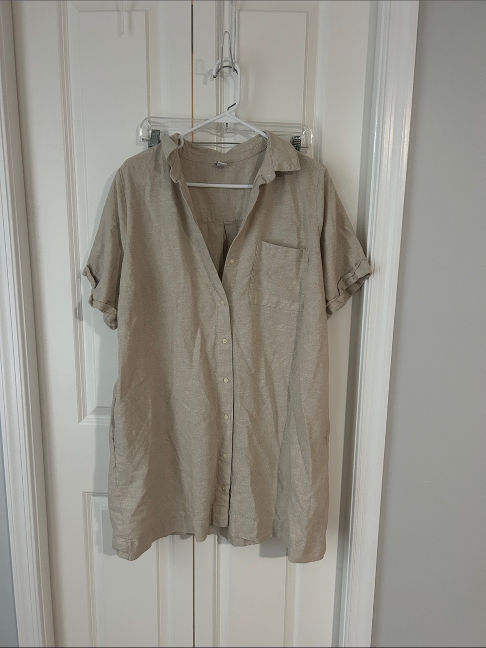 Old Navy Beige Short-Sleeve Button-Down Shirt